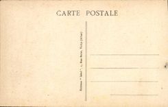 POSTAL Vichy de la VENDIMIA una esquina del parque hacia la lechería