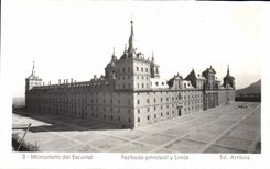 CPA Monasterio del Escorial Fachada principal y Lonja