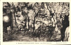 CPA Grottes d'Arcy Sur Cure Les Mille Colonnes