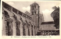 CPA Vezelay Basilique de la Madeleine Tour St Antoine