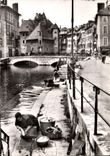 CPM Annecy Palais de I'Isle Lavandiere 