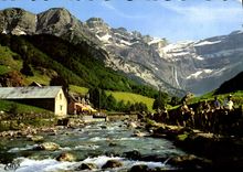 MODERN CARD the Pyrenees Gavarnie the Circus Gave And the Thatched cottage