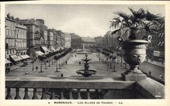CPA Bordeaux Les Allees De Tourny