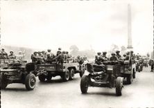 MODERN CARD Liberataion Of Paris the Artillery the American field artillery places Militaria Harmony