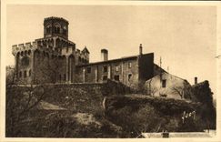 VINTAGE POSTCARD Royat the Church fortifiee Light St