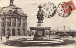 CPA Bordeaux La Fontaine des Thois Graces
