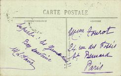 VINTAGE POSTCARD Bordeaux the Fountain of Thois Graces