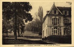 VINTAGE POSTCARD Laugh Orangis Fondation Dranem the Left wing Of the Castle