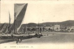 CPA Cannes La Nouvelle Jetee Bateaux