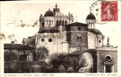 CPA La basilique et l'ancienne eglise d'Ars