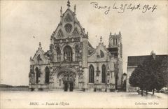 VINTAGE POSTCARD Borough Church of Husks Frontage of the church