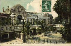 CPA Vichy Le Casino Un Coin de la Terrasse