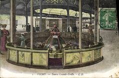 CPA Vichy Source Grande Grille
