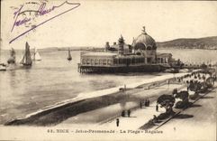 VINTAGE POSTCARD Thrown Nice Walk the Beach Regattas