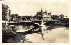 VINTAGE POSTCARD Wall the Bridge Of the Victoire