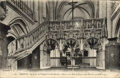 CPA Troyes Le Jube De l'Eglise Ste Madeleine