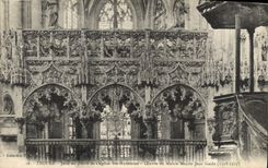 CPA Troyes Jube En Pierre De l'Eglise Ste Madeleine