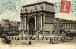 CPA Marseille La Place D'Aix Et l'Arc De Triomphe