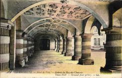 VINTAGE POSTCARD La Rochelle Town hall Gallery Of Rez of roadway