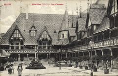 CPA Beaune Hotel Dieu Cour d'honneur 