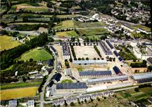 MODERN CARD Guingamp Barracks the Tower of Auvergne Militaria