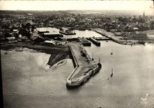 CPM Avion Au Dessus De Paimpol la Jetee et les Bassins