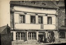 CPA Treguier Maison Ernest Benan