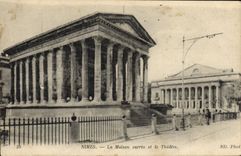 CPA Nimes La Maison Carree Et Le Theatre