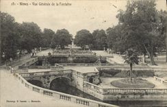 CPA Nimes Vue Generale De La Fontaine