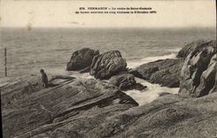 CPA Penmarch La Roche De Saint Guenole ou Furent enlevees les cinq victimes le 8 octobre 1870