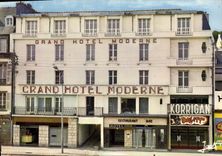 MODERN CARD Large Modern Hotel Rooms vis-a-vis the Station Quimper Goblin