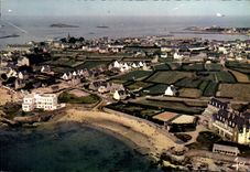 MODERN CARD Roscoff the Beach and the Marine Institute of Rockroum the house Holy Luc