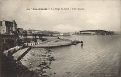 VINTAGE POSTCARD Douarnenez the Beach of Guet the IE Tristan