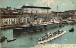 CPA Brest Vue sur le Port de Guerre Bateau