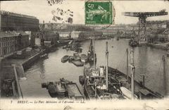 VINTAGE POSTCARD Brest the Military Bridge and the Arsenal Boats