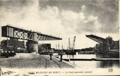 CPA Port Militaire De Brest Le Pont tournant