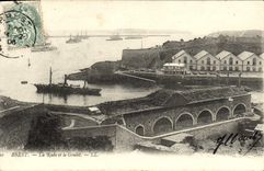 VINTAGE POSTCARD Brest Roads and the Narrow part Boat