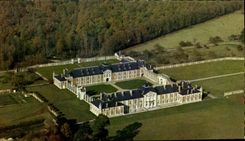 CPM Chateau Du Champs De Bataille Le Neubourg