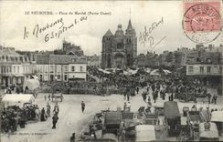 CPA Le Neubourg Place Du Marche