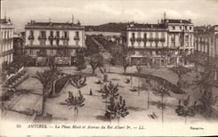 CPA Antibes La Place Mace et Avenue du Roi Albert 1er