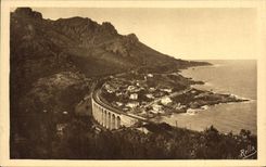 VINTAGE POSTCARD the Gold Cornice the Viaduct of Antheor and the Cape Russet-red