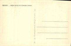 CPA Vichy Allee Dans Les Grands Parcs