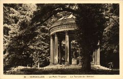 CPA Versailles Le Petit Trianon Le Temple de l'amour