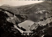 MODERN CARD Dam Castillon the lake seen of the road of Anot