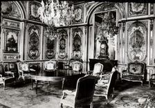 MODERN CARD Fontainebleau the Palate Room of Consell