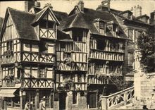 POSTAL MODERNA calle de las casas de las mujeres mayores de Lisieux con la luz