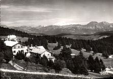 CPM Revard Les Hotel Chaine des Alpes et Mont Blanc