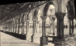 CPA Moreale Convento Dei Benedettini Veduta Del Chlastra Colla Loggetta e la fontana