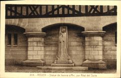 CPA Rouen Statue De Jeanne d'Arc Par Real Del Sarte