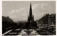 VINTAGE POSTCARD Scotland Edinburgh Scot Monument